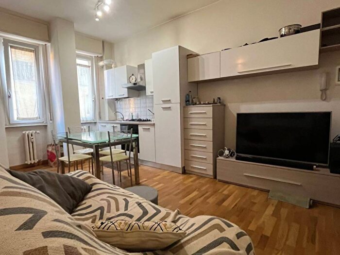 Appartamento bilocale in affitto in Piazzale Francesco Accursio, Certosa, Milano