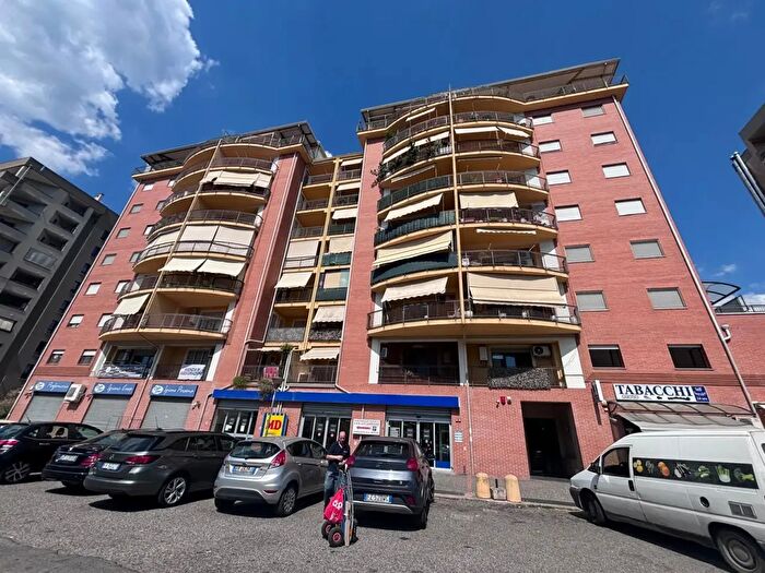 Appartamento quadrilocale in vendita in Viale Giacomo Mancini, Cosenza