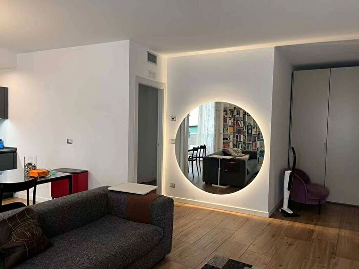 Appartamento trilocale in affitto in Via Lorentino D'Arezzo, Porta Santo Spirito Stazione, Arezzo