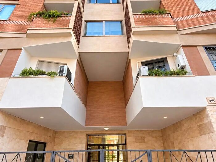 Appartamento trilocale in vendita in Viale Trastevere, Roma