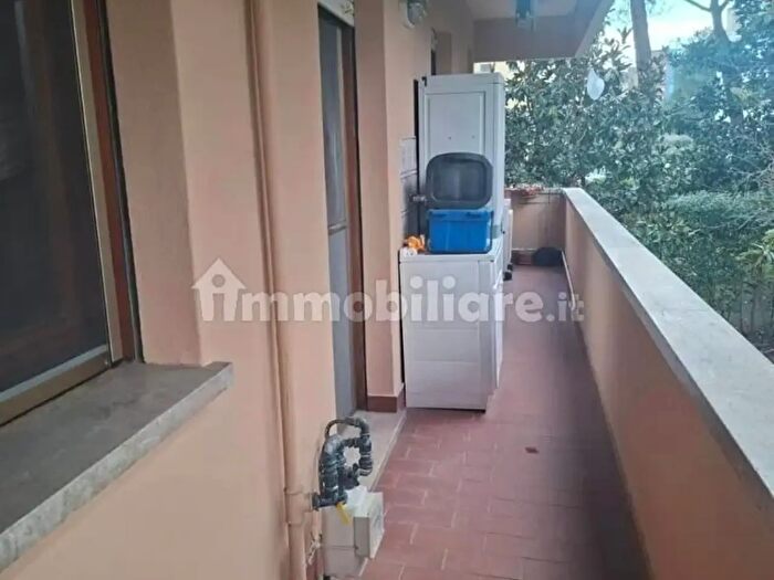 Appartamento con 5 locali in vendita in Francesco Carnelutti, Pisa