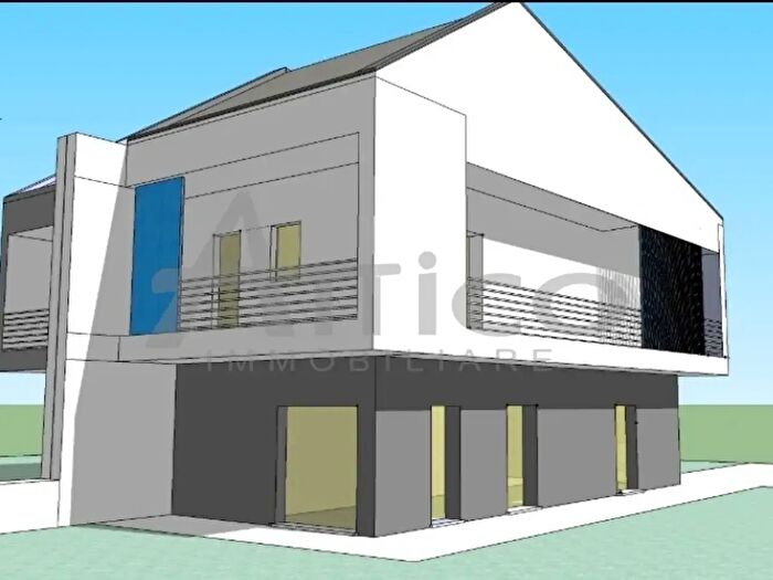 Casa con 8 locali in vendita in Via Viernheim, Rovigo