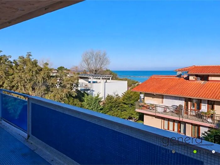 Appartamento trilocale in vendita in Pescara