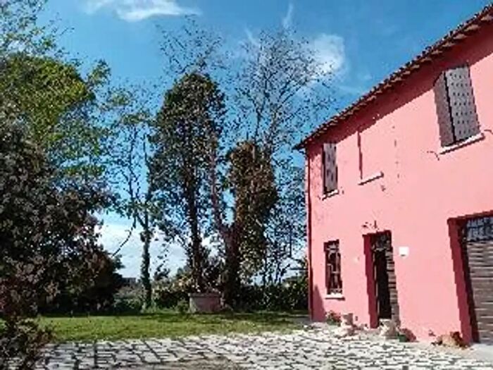 Casa quadrilocale in vendita in Via Oraziana, Forli