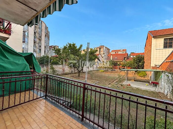 Appartamento bilocale in vendita in Via Assisi, Torino