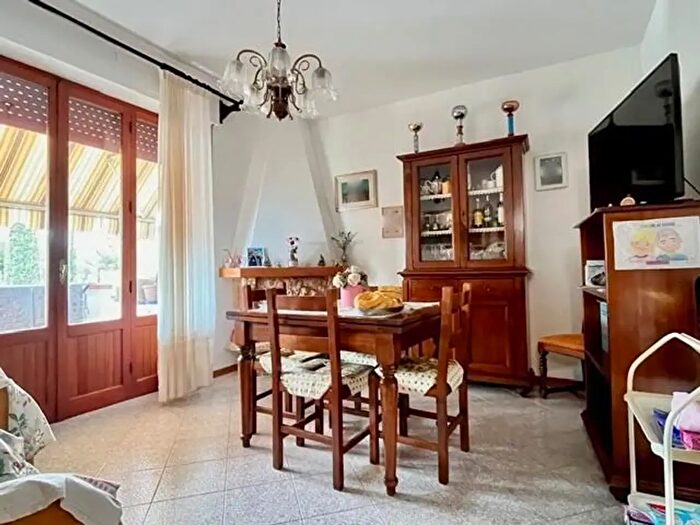 Appartamento con 7 locali in vendita in Asciano