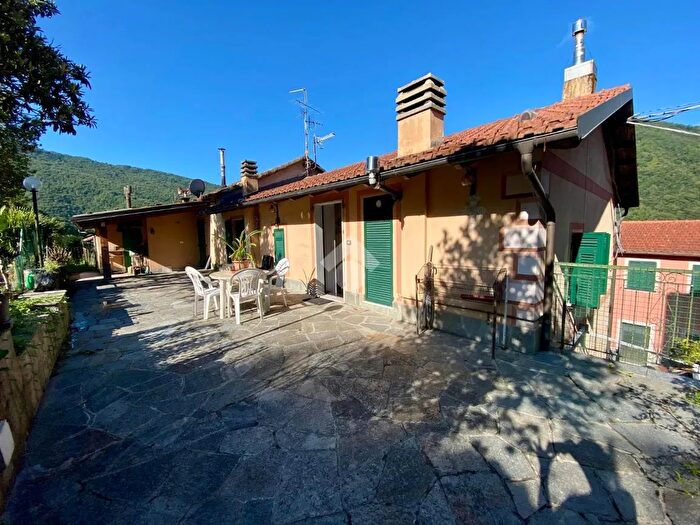 Appartamento con 6 locali in vendita in Via a Martini, Bargagli