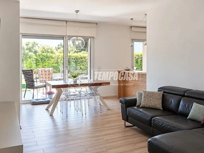 Appartamento quadrilocale in vendita in Via Bianzana, Bergamo