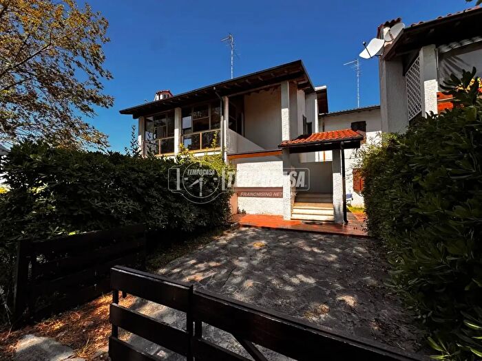 Appartamento trilocale in vendita in Viale Raffaello Sanzio, Comacchio