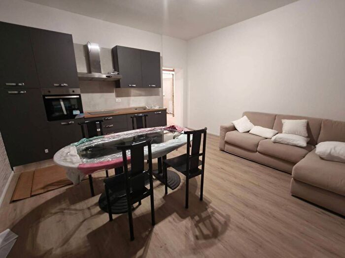 Appartamento trilocale in affitto in Via Palestro, Nova Milanese