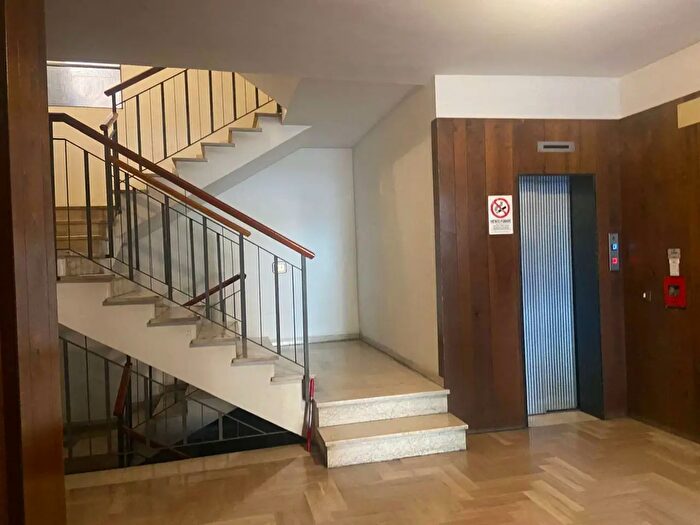 Appartamento con 6 locali in vendita in Viale Timavo, Reggio Emilia