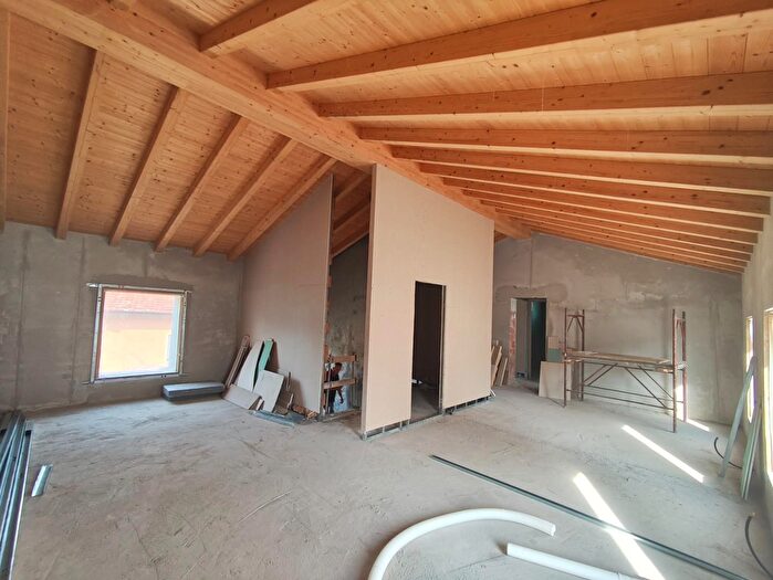 Appartamento quadrilocale in vendita in Lucca