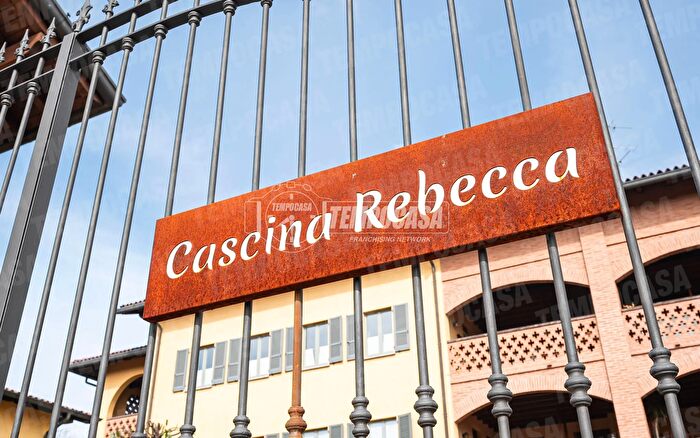 Appartamento bilocale in vendita in Via delle Grigne, Giussano