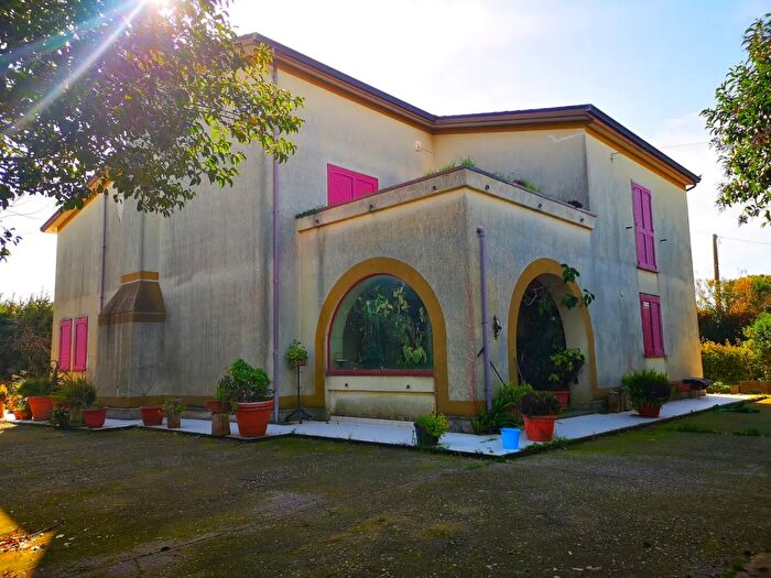 Casa con 6 locali in vendita in Contrada Fiocche, Eboli