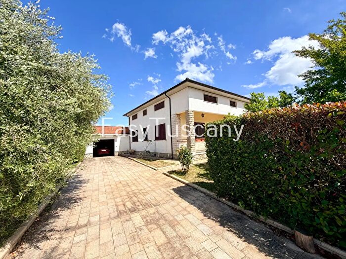 Casa con 15 locali in vendita in Via del Confine, Castelfranco Di Sotto