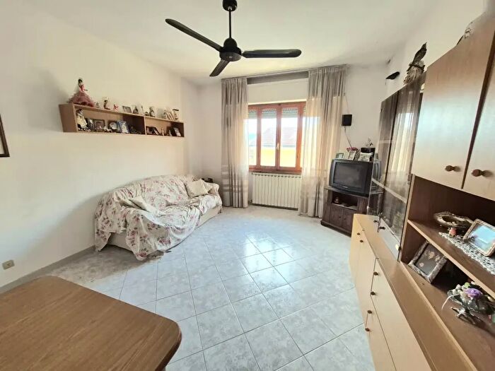 Appartamento quadrilocale in vendita in Via della Resistenza, Pelago