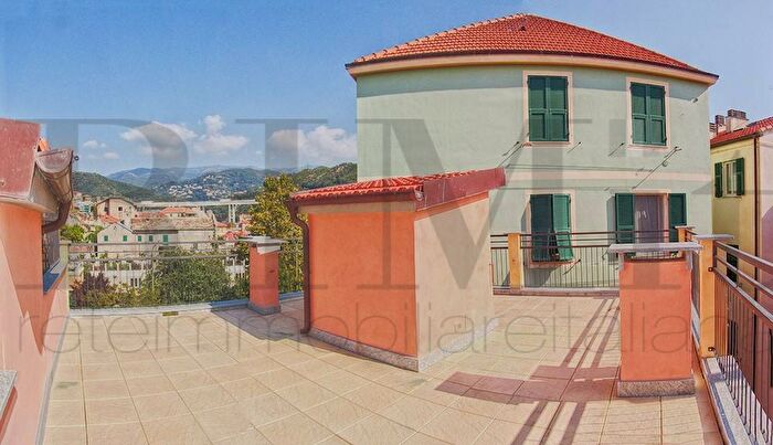 Appartamento bilocale in affitto in Via M Carattino, Centro, Varazze