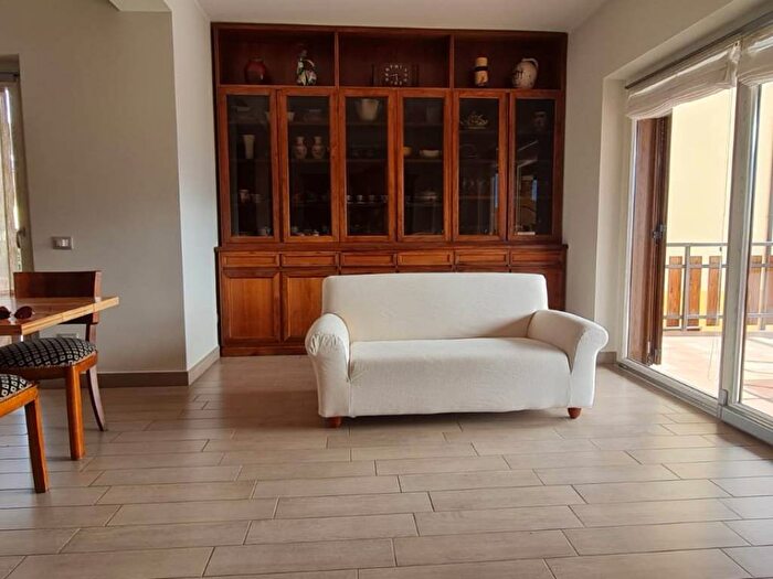 Appartamento con 6 locali in affitto in Via Bazzanese, SantElia Bazzano, LAquila