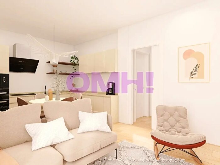 Appartamento trilocale in vendita in Via Mazzini, Cavaria Con Premezzo