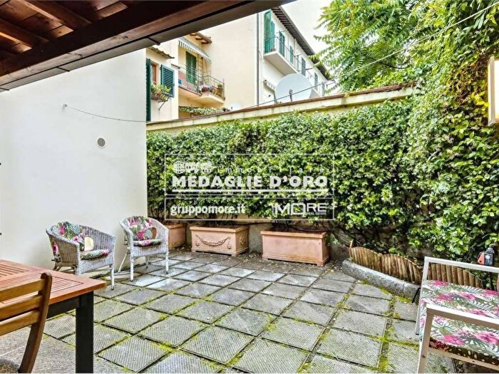 Appartamento quadrilocale in affitto in Via Felice Cavallotti, Ponte alla Vittoria, Firenze