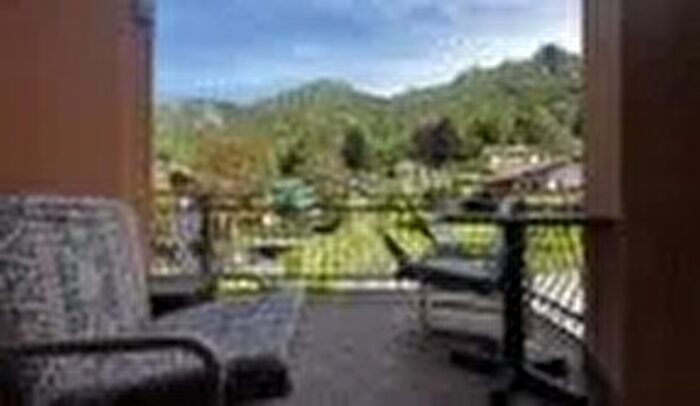 Appartamento quadrilocale in vendita in Castione Della Presolana