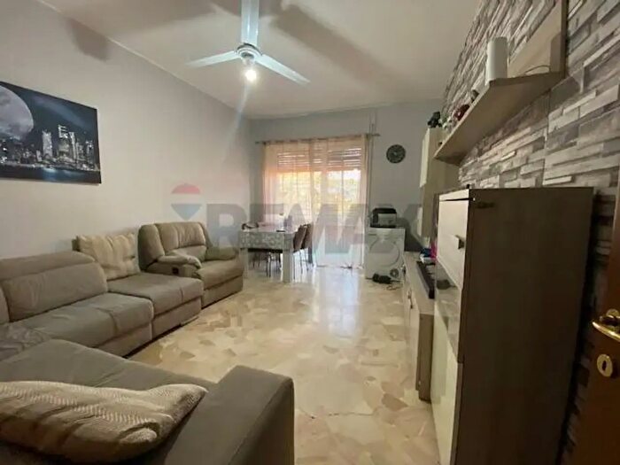 Appartamento trilocale in vendita in Merate