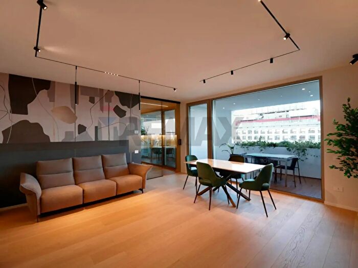 Appartamento quadrilocale in vendita in Via Don Luigi Guanella, Bari