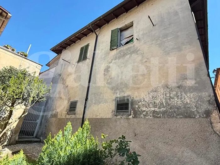 Appartamento con 5 locali in vendita in Via Germani, Cittaducale