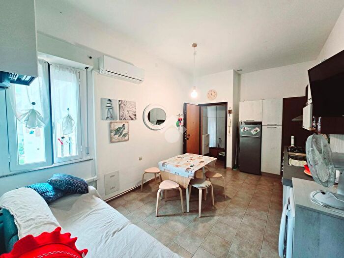 Appartamento trilocale in vendita in BellariaIgea Marina