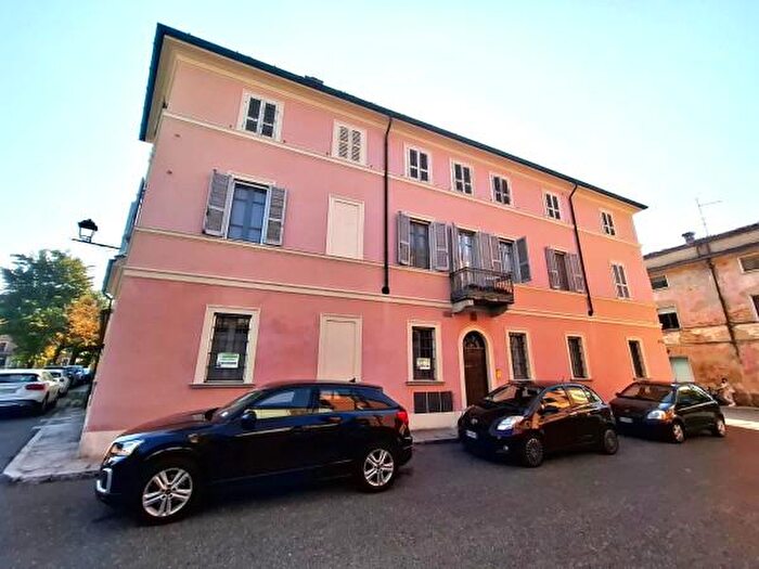 Appartamento trilocale in vendita in Via Nino Bixio, Monticelli DOngina