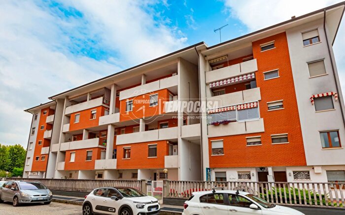 Appartamento con 5 locali in vendita in Via Mezzaluna, San Mauro Torinese