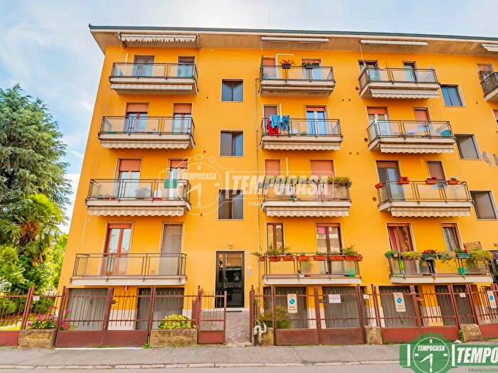 Appartamento trilocale in vendita in Via Karl Marx, Lodi Vecchio