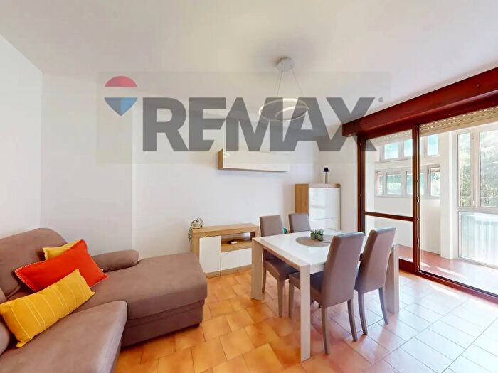 Appartamento trilocale in affitto in Viale Omero, Milano