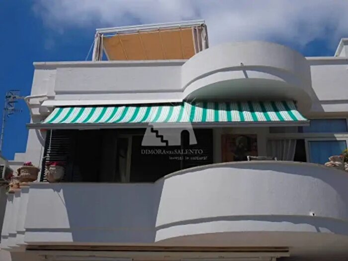 Casa quadrilocale in vendita in Via Giuseppe Pisanelli, Castrignano Del Capo
