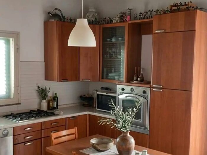 Casa quadrilocale in vendita in Via De Maria, Caltagirone