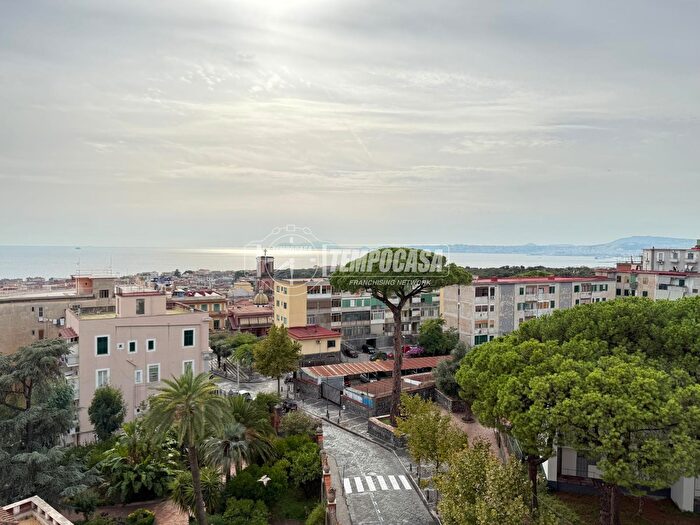 Appartamento trilocale in vendita in Via Giuseppe Semmola, Ercolano