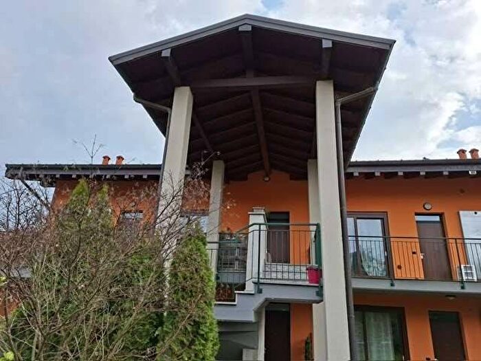 Appartamento bilocale in affitto in via indipendenza, Daverio