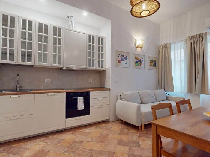 Appartamento bilocale in affitto in Via Luigi Razza, Repubblica, Milano