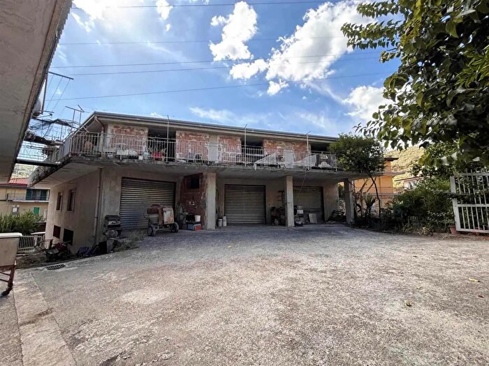 Casa bilocale in vendita in Via San Leone Magno, Olevano Sul Tusciano