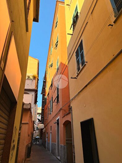 Appartamento trilocale in vendita in Vico Erminio, Genova