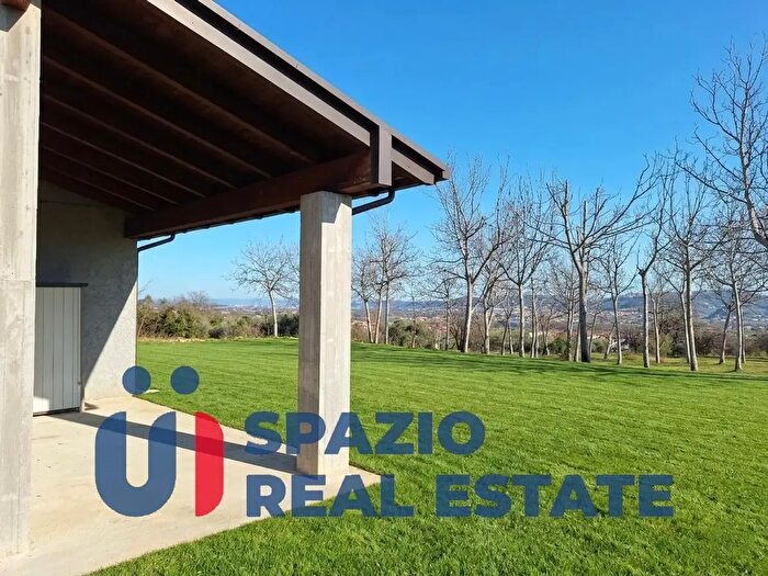 Casa in vendita in Contrada Casetta Rosciano, Rosciano