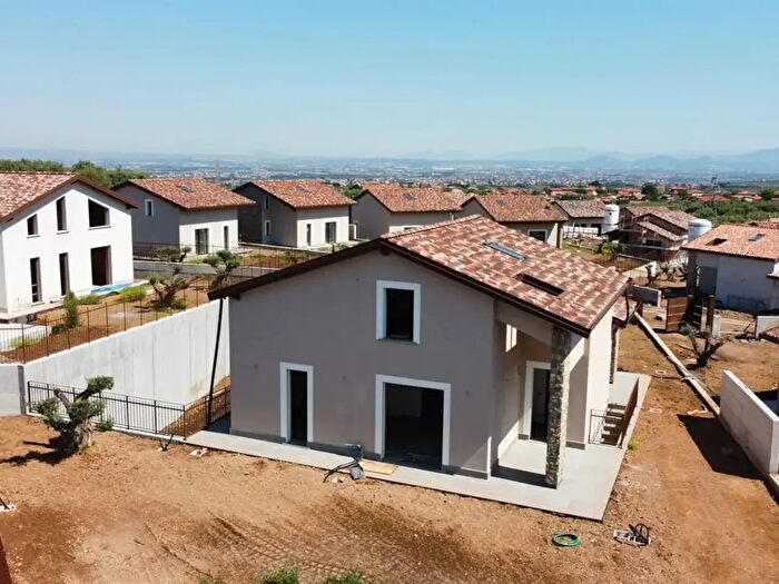 Case in Vendita e in Affitto - 2