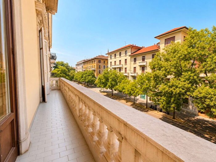 Appartamento trilocale in affitto in Corso Marzo, Cadore, Milano