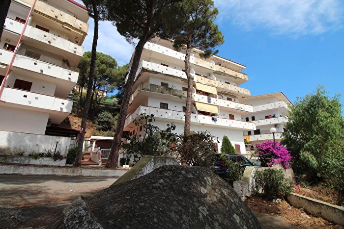 Appartamento bilocale in vendita in Via San Martino, Staletti