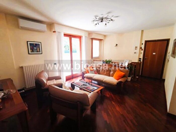 Appartamento quadrilocale in vendita in Via Ernesto Morini, Pesaro