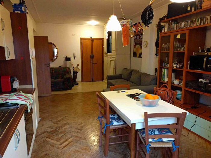 Appartamento quadrilocale in affitto in Via delle Medaglie d'Oro, Pratale, Pisa