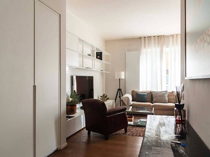 Appartamento trilocale in affitto in Via Giovanni Keplero, Maggiolina, Milano