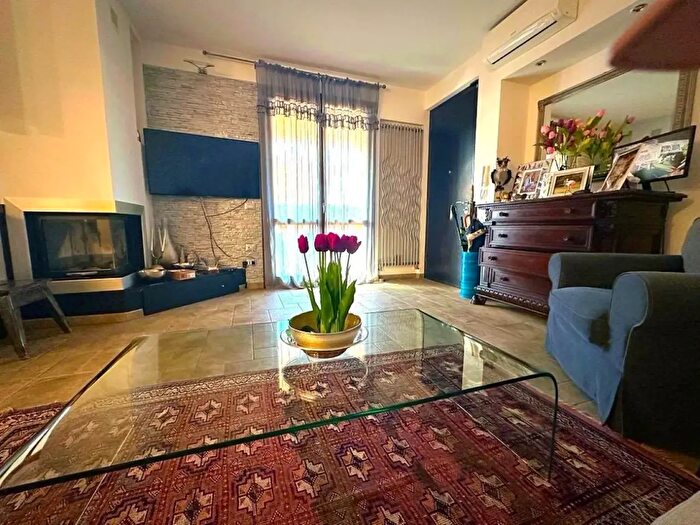 Appartamento quadrilocale in vendita in Rosignano Marittimo