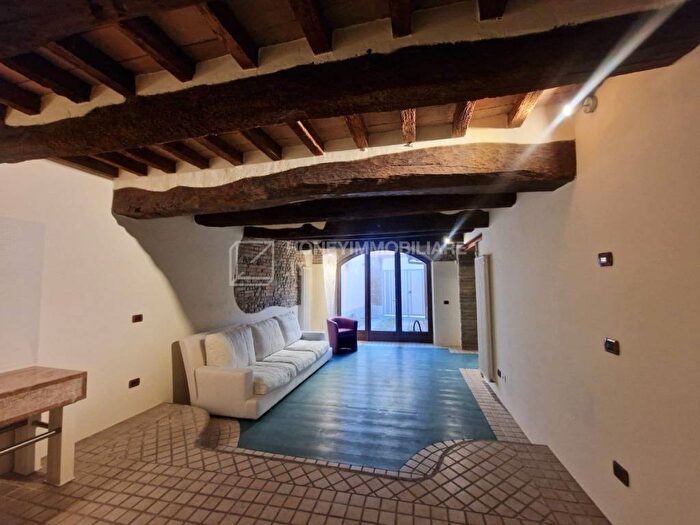 Appartamento bilocale in affitto in Via Dalmazia, Centro Storico, Parma