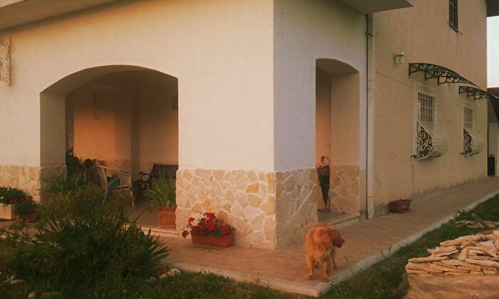 Casa con 6 locali in vendita in Via Colle Rosa, Arce